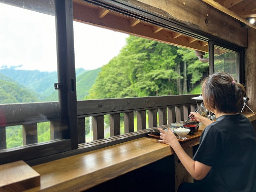 栃ふさ_テラス